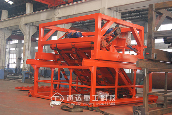 鏈板式翻堆機 鏈板式翻堆機