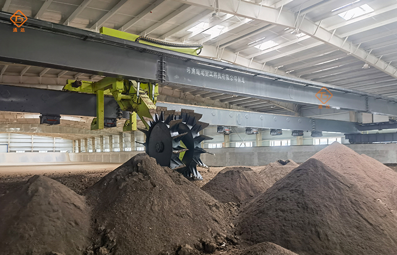 22米跨度有機肥發酵輪盤翻堆機多少錢 22米跨度有機肥發酵輪盤翻堆機多少錢