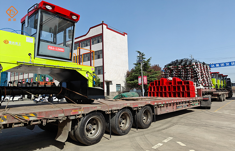 寧夏海原5臺定制履帶翻拋機發貨 寧夏海原5臺定制履帶翻拋機發貨